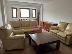 Vanzare apartament 3 camere B-dul Libertatii - imagine 2
