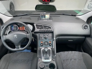 Peugeot 3008 Hybrid 4x4 2.0 Diesel 200 CP An 2013 - imagine 13