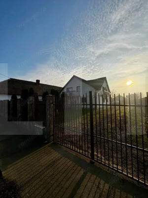 Casa individuala 5 dormitoare zona Centrala - imagine 5