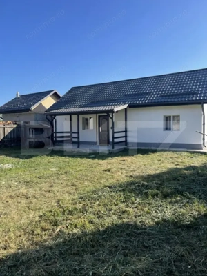 casa de vanzare comuna Vultureni