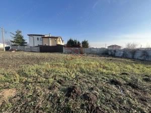  Teren intravilan generos, toate utilitățile – Moșnița Nouă - imagine 5