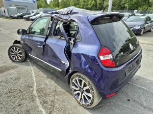 Dezmembrez / dezmembrari piese auto Renault Twingo 3 III motor 1.0 SCe 70 H4D400 52kw 71cp 88.891km  - imagine 3