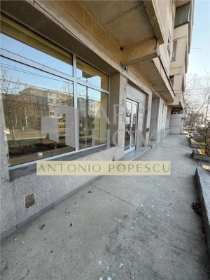 Spatiu comercial, parter de bloc, stradal, Ploiesti, Democratiei