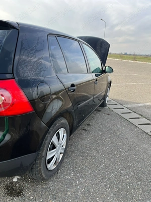 Vând Volskwagen golf 5 - imagine 3
