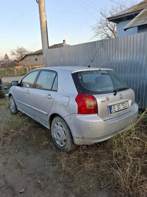 Auto Toyota Corolla benzina - imagine 4
