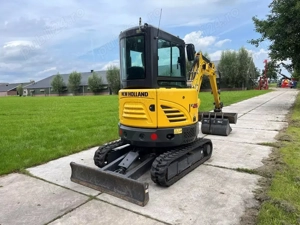 Miniescavator New Holland E26C Ca nou - imagine 5