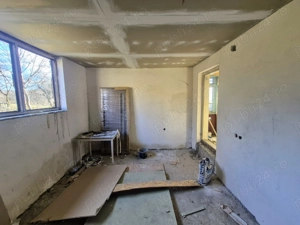 Casa cu teren 1750mp Horezu