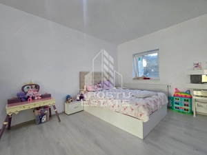 Casa individuala la intrare in Sag, teren de 1.800 mp,  mobilata - imagine 19