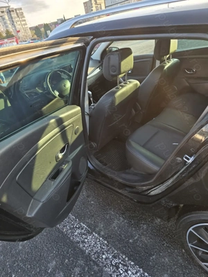 Renault Megane 3 - imagine 8