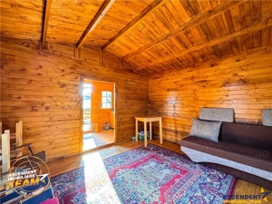 Casuta din lemn,cu 520mp teren intravilan,zona linistita,aproape de oras,Sancraiu,Covasna - imagine 4