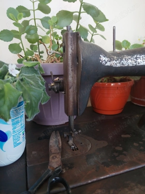 Mașină de cusut Singer - imagine 2