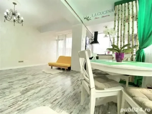 Proprietar vand apartament modern 3 camere 70 mpu cu balcon si parcare in Sibiu