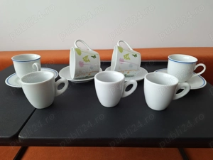 Cesti cu farfurioare pentru servit cafea