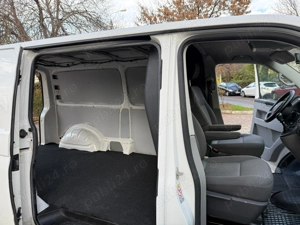 VW. Transporter 2.0Diesel 140 cp euro 5 navi Led  - imagine 3