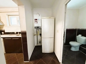 Apartament 3 camere situat in Zona Posta - imagine 17