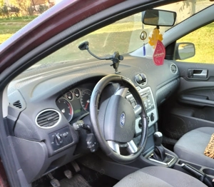 Vând Ford Focus 