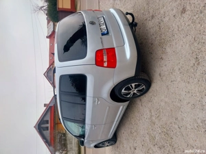 Volkswagen Touran 2.0 TDI 7 Locuri 140CP   BKD