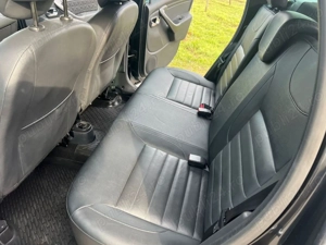Dacia Duster 4x4 Disele Unic Proprietar  - imagine 9