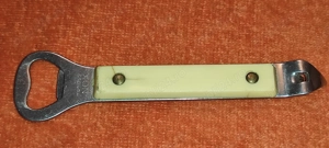 vintage . Colectie .panoplie  desfacator capace bere etc.+ desfacator conserve  MUNDUS NOX ITALY