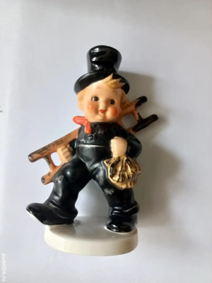 Bibelou coșar, hornar din porțelan Goeble