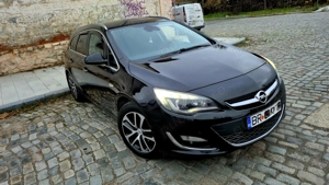 Opel Astra J Sport Tourer  - imagine 3