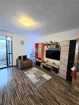 Garsoniera 31 mp, complet mobilata si utilata, zona Far Poarta 6 - imagine 2