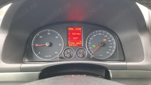 Volkswagen Touran 2.0 TDI DSG 140cp 1 ax came BMM - imagine 4