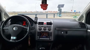 Volkswagen Touran 2.0 TDI DSG 140cp 1 ax came BMM - imagine 5