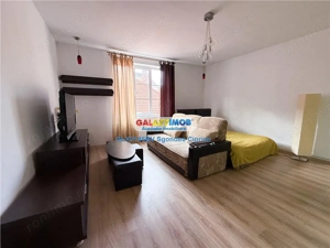 Garsoniera Centru Istoric 5 Minute Piata Sfatului - imagine 6