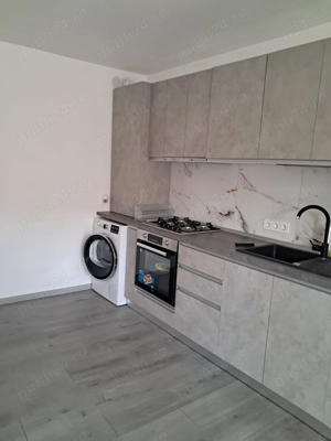 Vând casă în proaspeți  - imagine 9