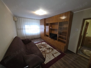 De inchiriat, apartament 3 camere, etaj 3, zona piata Micro 17
