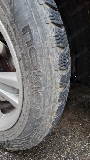 Proprietar vand Lexus hibrid - imagine 4