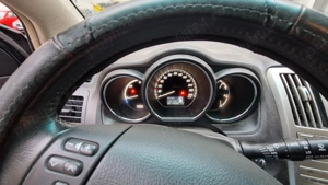 Proprietar vand Lexus hibrid