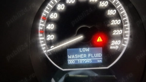 Proprietar vand Lexus hibrid - imagine 7