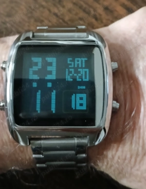 ceas barbatesc digital metalic
