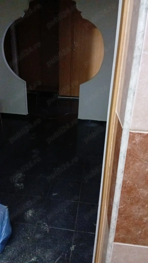 Inchiriez ap.2 cam. decomandate,parter,nemobilat.Se poate închiria și ca spațiu comercial,birouri - imagine 4