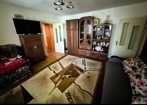 Proprietar vand apartament spațios cu 2 camere de vânzare Zona Sagului-Dâmbovița, aproape de Turist. - imagine 3