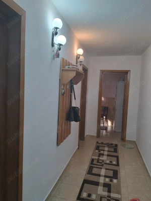 Vând apartament  la centru  - imagine 4
