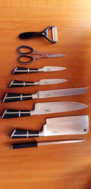 Set cutite MYRIA MC4024, 9 piese, otel, 7.6 - 20.3 cm, negru + Suport