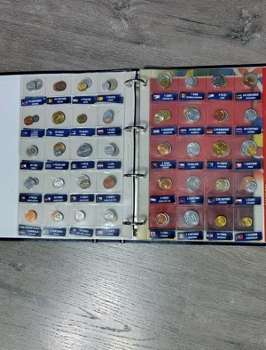 Colecția Bani de pe mapamond 