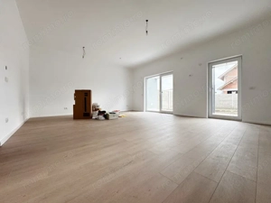 Duplex 3 camere, 80mp utili + terasa 16mp, 310mp teren -Mosnita Noua  - imagine 2