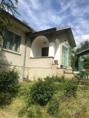 Trăiește la marginea pădurii! Casă, 3.200 mp curte + 2.000 mp PĂDURE proprie în Apostolache!   - imagine 2