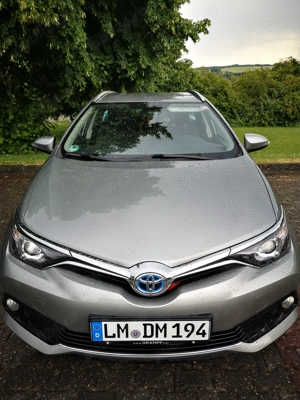 Toyota Auris Hybrid  - imagine 2