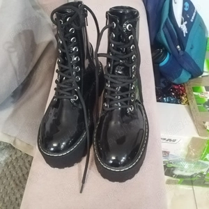 Ghete dama Divided 37 negre