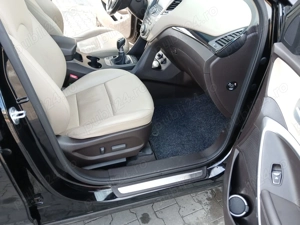 Hyundai SANTA FE Premium 2WD  - Stare excelentă! Cârlig de remorcare   Trapă panoramică - imagine 5