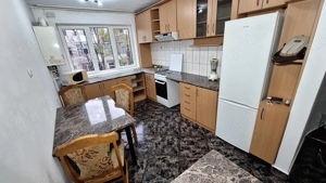 Chirie apartament 3 Camere situat in Micro 16 . Pe termen lung. - imagine 2