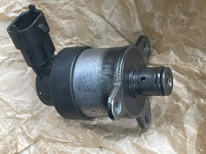 regulator presiune pompă inalta si senzor presiune rampă injectoare pentru Chevrolet Captiva 2. - imagine 3