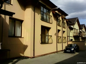 Apartament 3 camere la vilă , foarte spatios , 108 mp utili , curte , zonă de case , str Bieltz .  