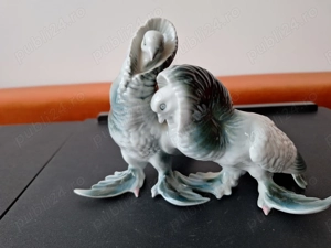 Bibelou din portelan vechi pictat manual -Pereche de porumbei rotati