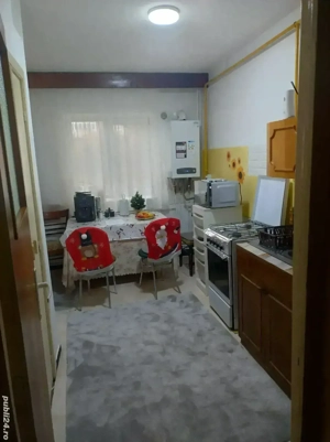 Apartament regim hotelier  - imagine 4